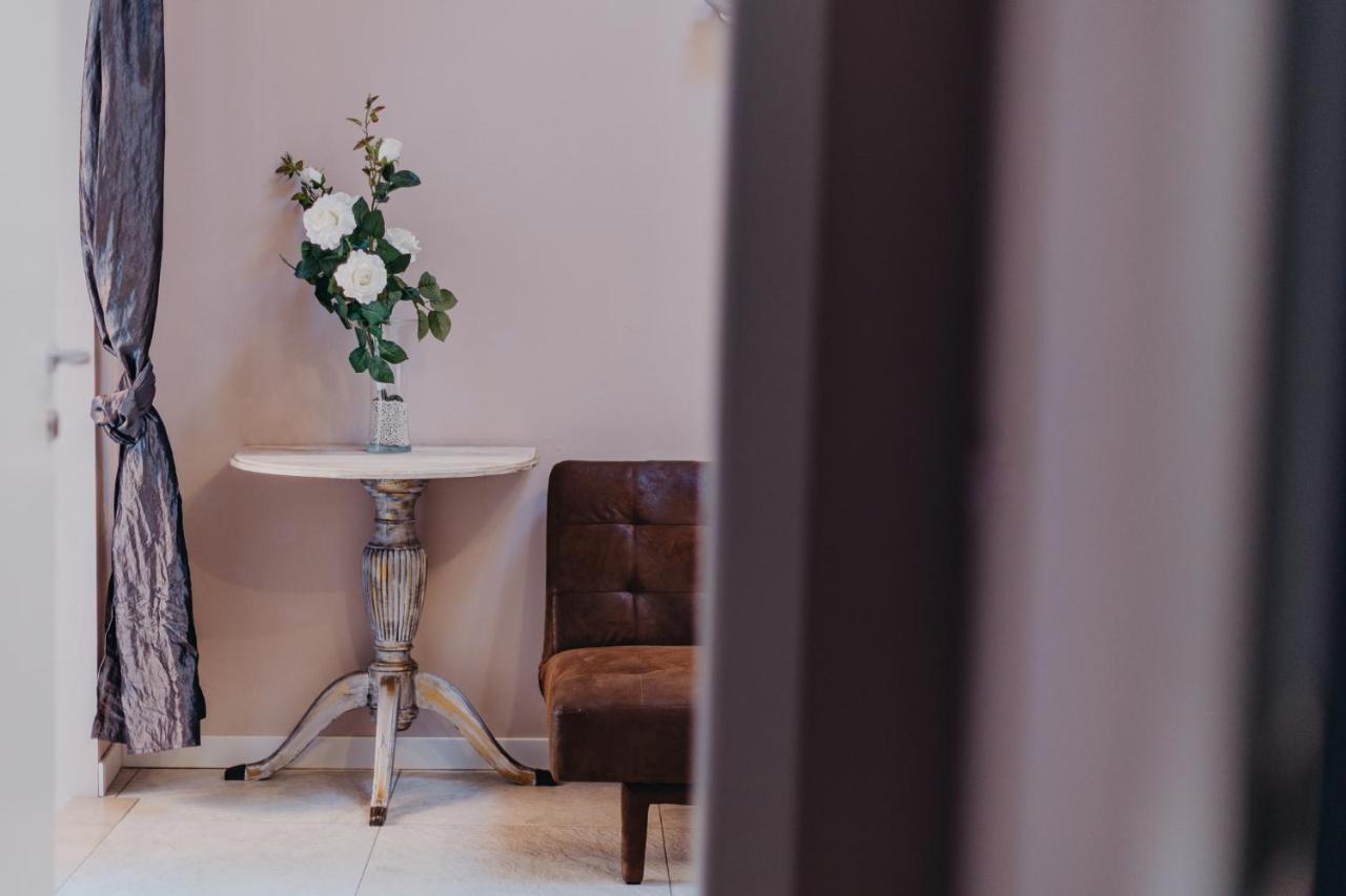 Le Due Dame Hotel Manerba del Garda Luaran gambar