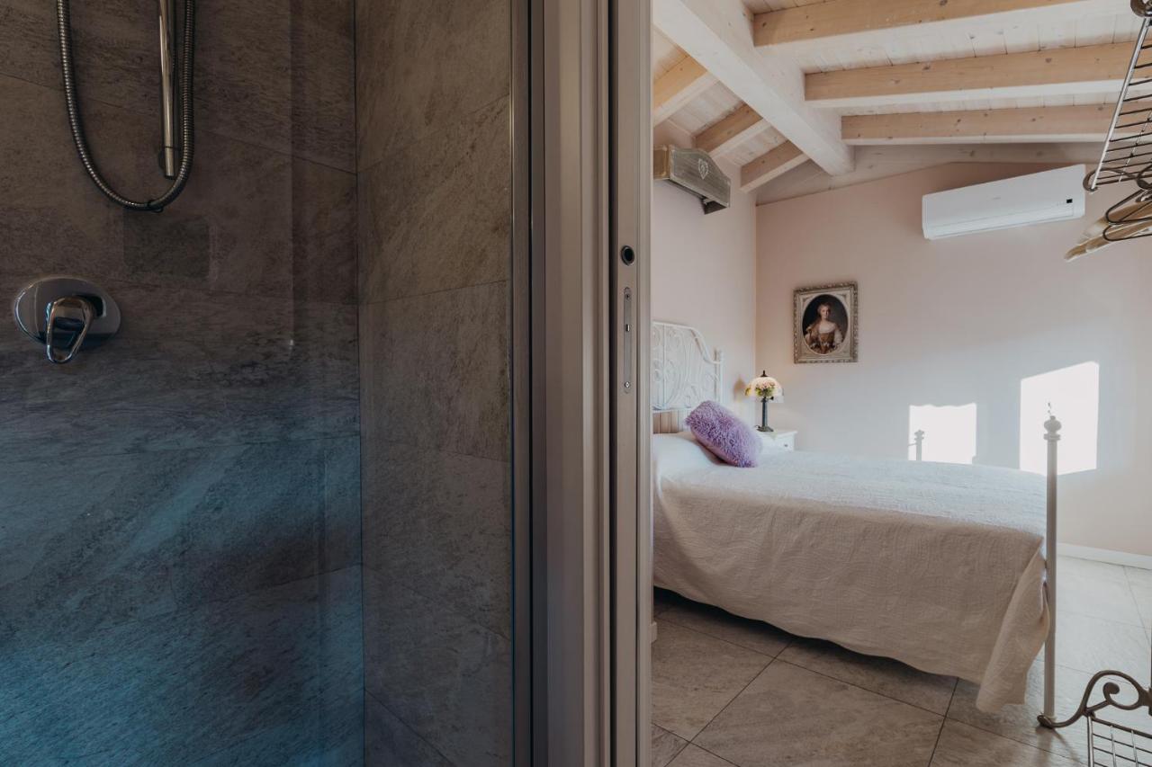 Le Due Dame Hotel Manerba del Garda Luaran gambar